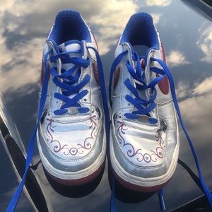 Lebron James size 10